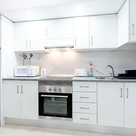 1H Mediterran Flores Apartment 公寓 阿德耶