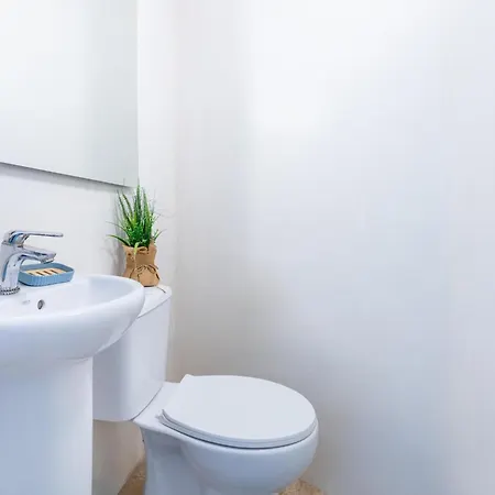 1H Mediterran Flores Apartment * 阿德耶