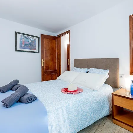 Appartement 1h. Cozy Flores With Pool