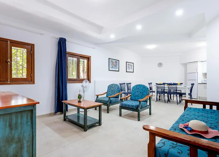 Appartement 1h. Cozy Flores With Pool