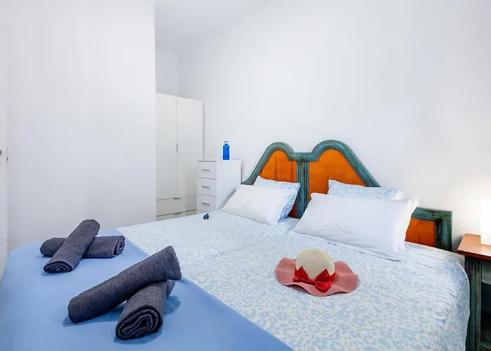 1h. Cozy Flores With Pool Lägenhet *